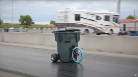 Youtuber Record De Velocidad Bote De Basura 3