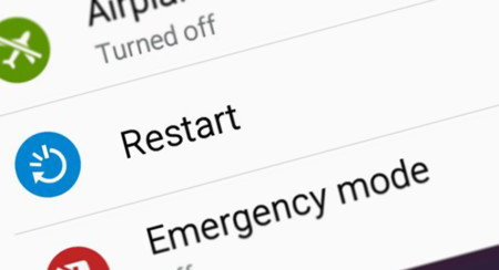 La opción de 'Reiniciar' podría llegar oficialmente con los Google Pixel