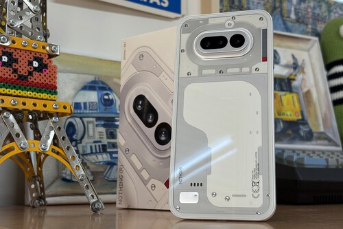 Nothing Phone (4a), análisis: la fórmula del diseño transparente, ahora mejor en todos los aspectos