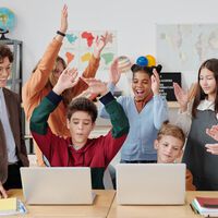 Aprendizaje en movimiento: cómo beneficia a los niños poder moverse libremente mientras aprenden 