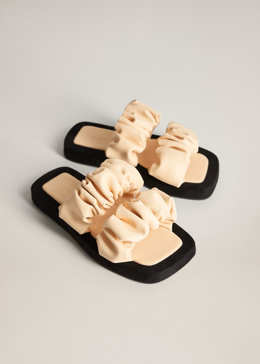 Criss-cross straps sandals Teen MANGO Mozambique