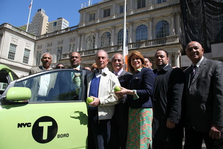 Nueva York tendrá también taxis color verde manzana