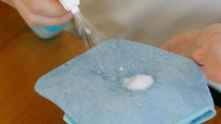 Los expertos en limpieza lo confirman: así debes limpiar la campana extractora por dentro con vapor y un paño de microfibra