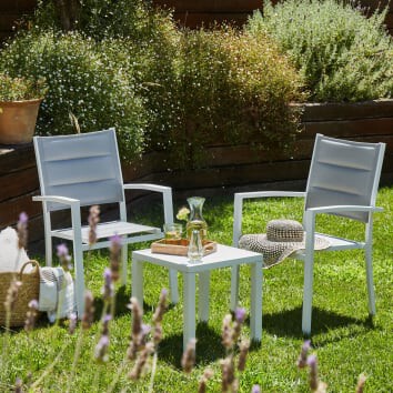 Conjunto De Balcon 2 Sillas Con Mesa Baja Blanco