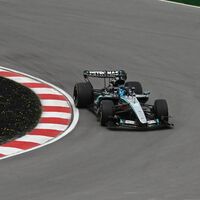 George Russell se reencuentra con la victoria a costa de desatar la guerra civil con Kimi Antonelli en Mercedes