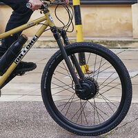 Cualquier bicicleta se puede convertir en una bicicleta eléctrica con 60 km de autonomía gracias a este kit por 430 euros