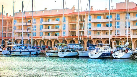 Pueblo Pijo Almeria Andalucia Vacaciones Puerto Golf Playa