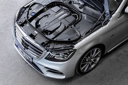 Mercedes Benz S560e