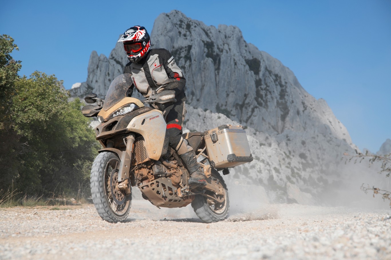 Ducati Multistrada 1260 Enduro: 158 CV, 128 Nm y una electrónica aún mejor para llegar al fin del mundo