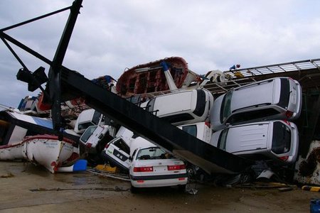Barco semihundido en Rusia