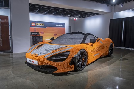 Más de 280 mil bloques de Lego fueron necesarios para construir este McLaren 720S escala 1:1
