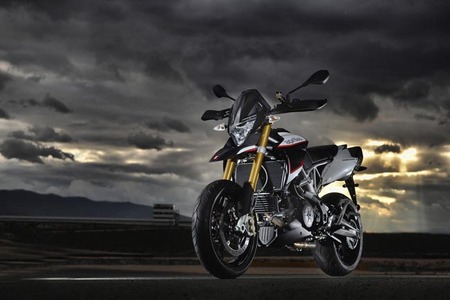 Aprilia Dorsoduro 1200, mejorando lo presente