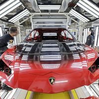 Video, Lamborghini estrena taller de pintura con Inteligencia Artificial para el Urus
