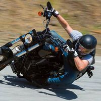 De tocar rodilla con una Harley-Davidson en carretera abierta a las Superbikes yanquis gracias a un vídeo viral