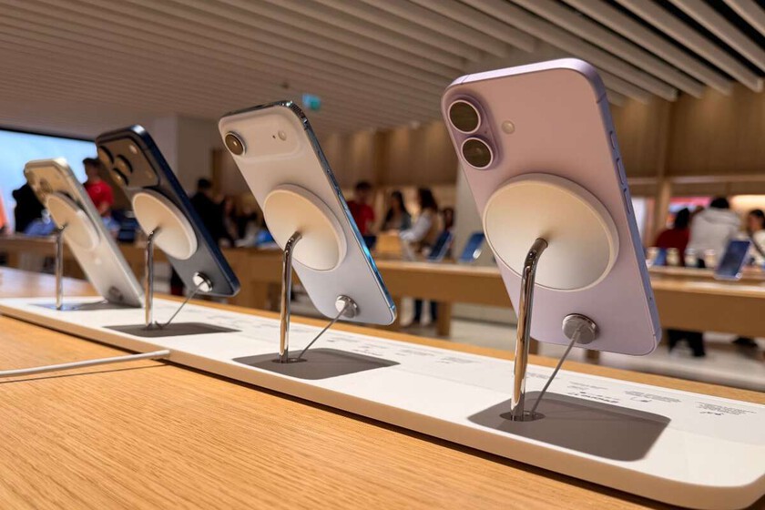 La familia de los iPhone 17 aún no estaba completa: el modelo que faltaba llega en unos días