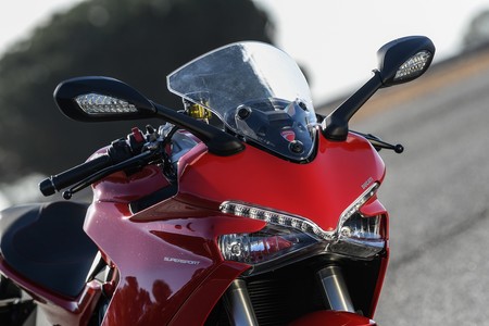 Ducati Supersport 2017 011