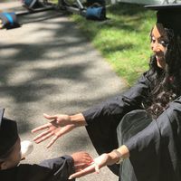 El emotivo mensaje de una madre soltera a su hija de un año, tras terminar sus estudios en Harvard 