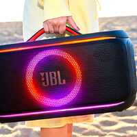 Esta bocina JBL además de ser portátil también es perfecta para el karaoke: hoy está con precio de remate en Mercado Libre 