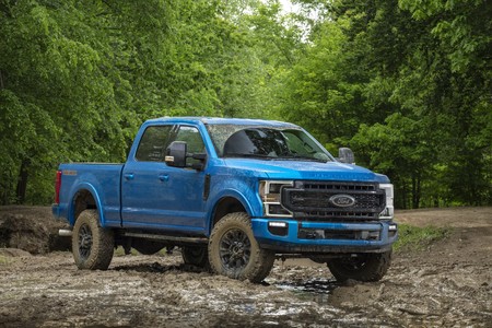 La Ford F-Series Super Duty Tremor y su colosal V8 de 7.3 litros no conocen el miedo