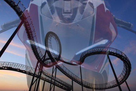 Ducati World abre sus puertas sin que esté preparada su atracción estrella, la montaña rusa Desmo Race