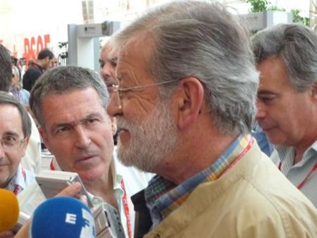 Rodríguez Ibarra quiere revolucionar el ideario digital del PSOE en el Congreso de Sevilla