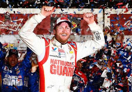 Dale Earnhardt Jr se lleva la Daytona 500