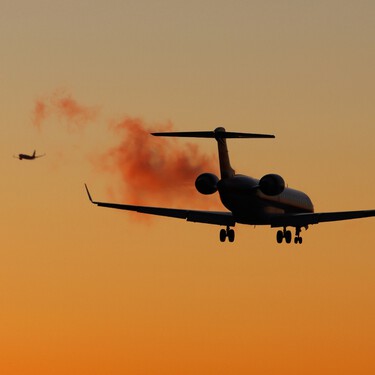 O Irã está prestes a iniciar outra guerra: a guerra para comprar uma passagem aérea antes que os preços subam exorbitantes. 