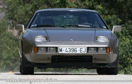 Porsche 928