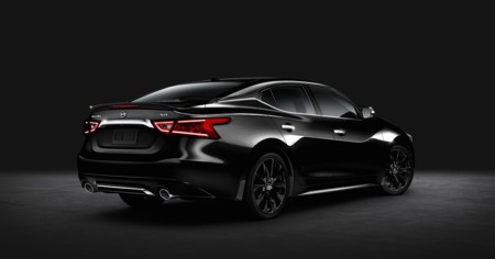 Nissan Maxima SR Midnight, una edición especial para abrir el apetito