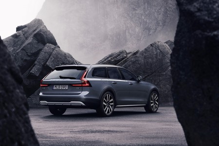 v90