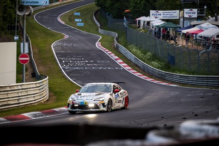 ¡Genial! Un podio en las dos últimas vueltas de las 24 Horas de Nürburgring con un GT 86 Cup, explicado en vídeo
