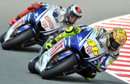 Lorenzo y Rossi dan espectáculo en Alemania