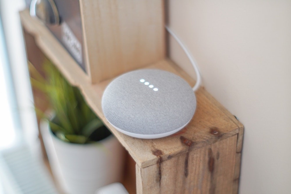 Así puedes gestionar el servicio de audio en streaming que usas en tu dispositivo con Google Assistant
