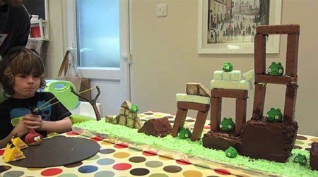 Llega la tarta jugable y comestible de Angry Birds, la imagen de la semana