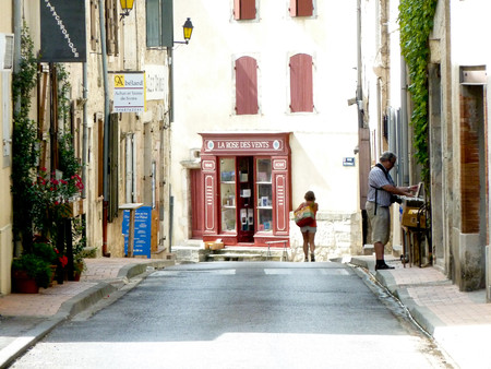 Unas vacaciones muy tranquilas: Montolieu, el pueblo del libro en Francia