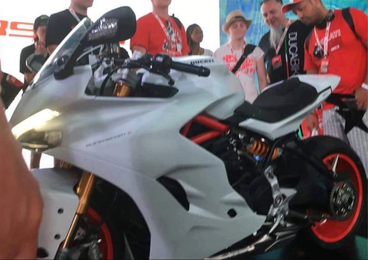 ¡Ahora sí que vuelve un icono! La Ducati Supersport revive en 2017