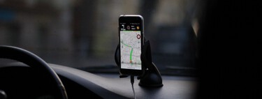 Ahora puedes tener una cámara en el coche sin tener una cámara. Esta app de Google convierte tu móvil en una dashcam