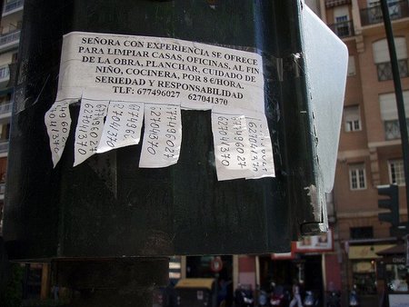 Cuando las ayudas públicas empujan al empleo sumergido: caso real de empleada de hogar