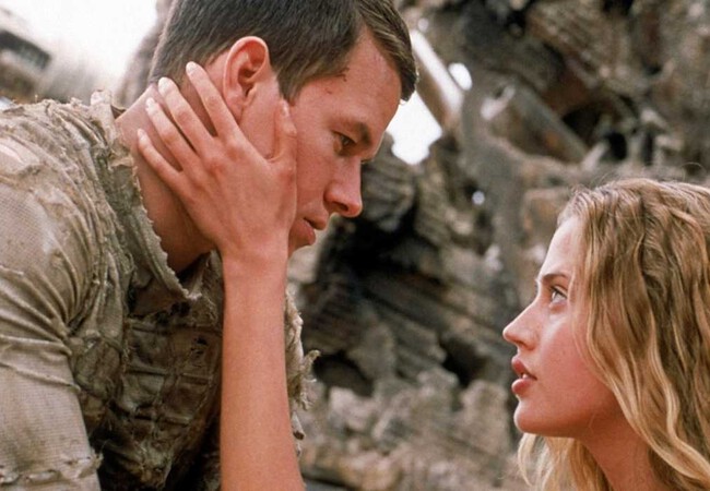 Planet Of The Apes Mark Wahlberg Estella Warren 1