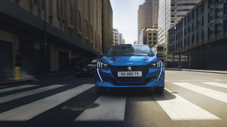 El Peugeot e-208 es el coche eléctrico deseado: ya acapara el 30% de los pedidos del modelo