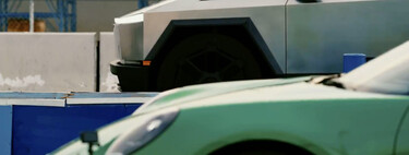 La Tesla Cybertruck se estrena humillando al Porsche 911 en una carrera absurda, pero todavía tiene mucho que demostrar