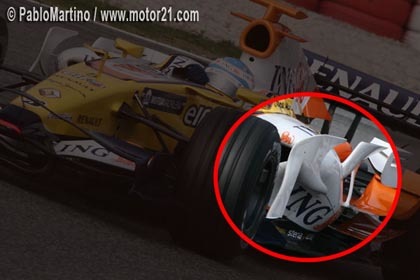 Alonso prueba un nuevo apéndice en el R28