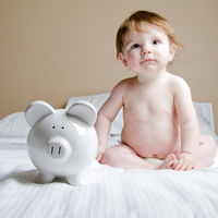 Entre 480 y 590 euros al mes: es lo que cuesta criar a un niño en España