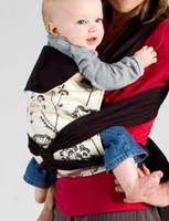 Llévame cerca: cursos sobre cómo llevar al bebé