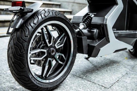 Zapp I300 Scooter Electrico006