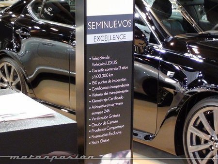 Seminuevos Lexus en el Salón del VO