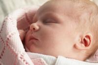 Mucho cuidado con el herpes: un bebé muere por culpa de un beso