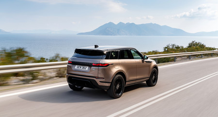 Probamos el Range Rover Evoque 2019: el SUV de moda ahora es mild-hybrid y un mejor todoterreno
