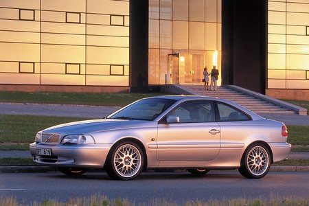 ¡Cómo pasa el tiempo! El Volvo C70 cumple 20 años y estos son algunos datos que seguramente desconocías
