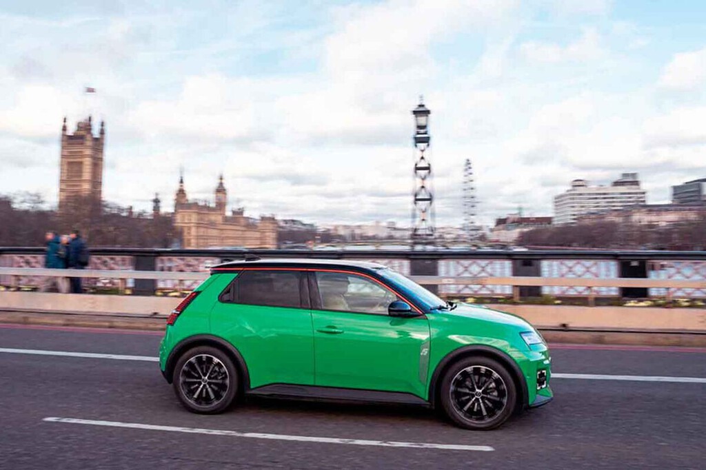 Ni los coches eléctricos se libran de las ZBE: Londres va a quitarles los privilegios y tendrán que pagar por conducir por su gigantesco peaje urbano